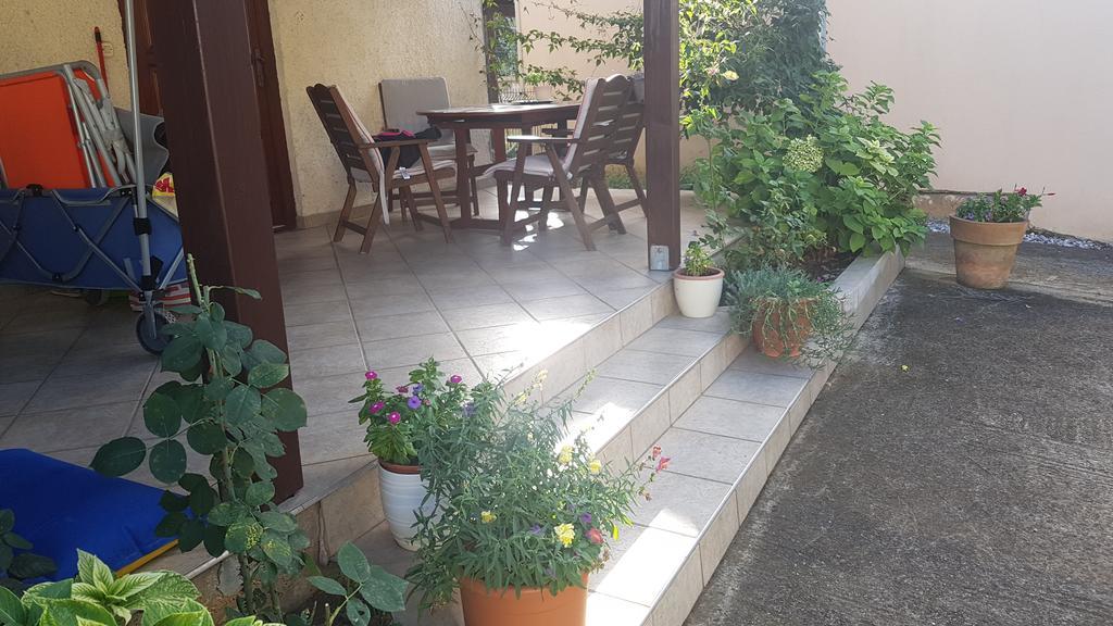 Apartment Ecio บานโจเล ภายนอก รูปภาพ